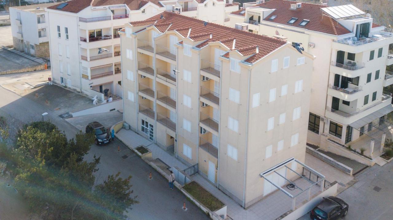 Spot Apartment *
